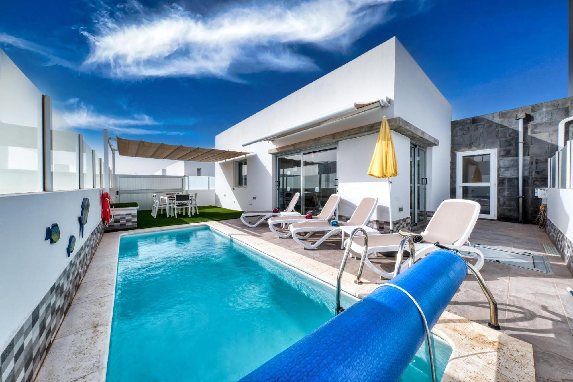 Villa Cassia-Private Pool Aircon, Sat Tv By Lanzarote Vacation Homes 플라야블랑카 외부 사진